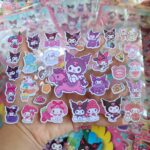 استیکر برجسته دسته‌ دار کرومی و ملودی