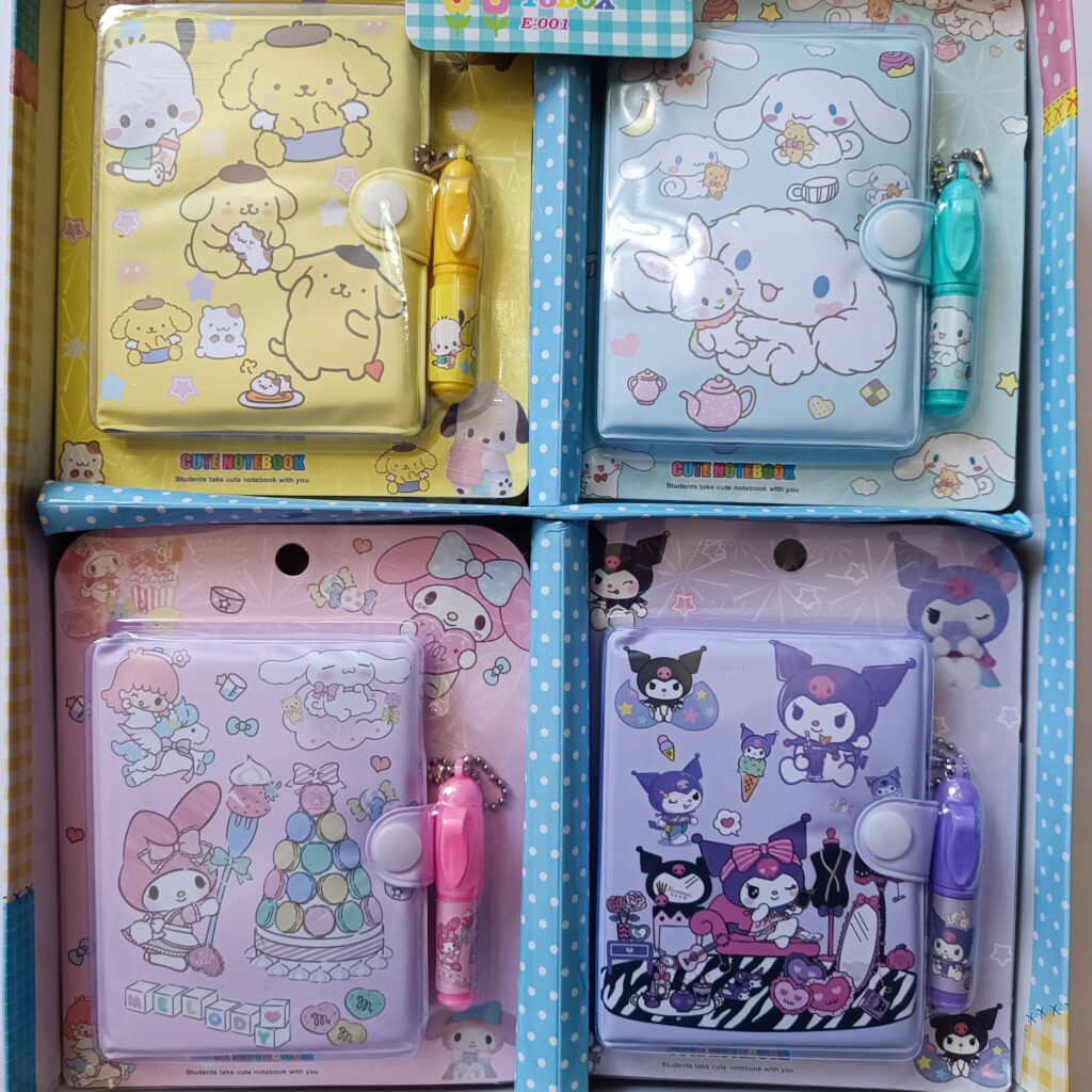 دفترچه خودکاردار کرومی و دوستان