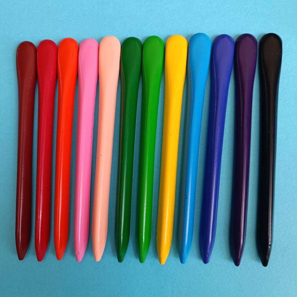 مداد شمعی سنگی جادویی ضدآب ۱۲ رنگ