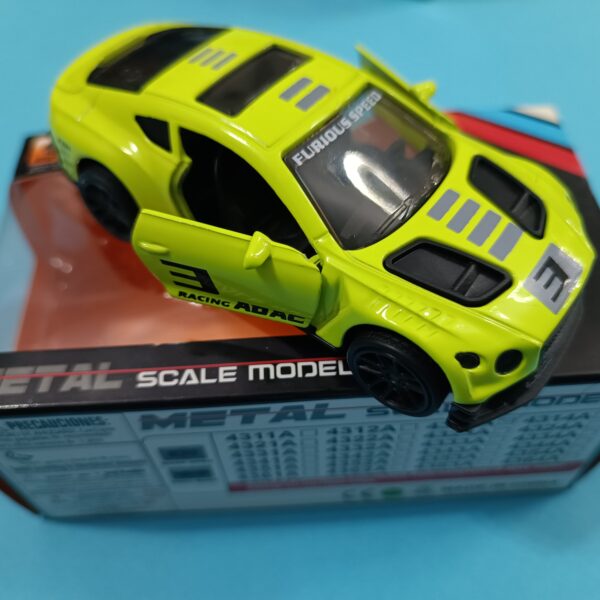 ماشین فلزی عقب‌ کش ۲ درب بازشو جعبه‌ ای