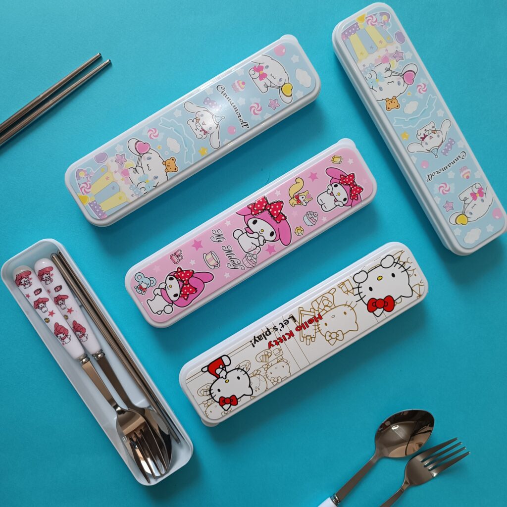 ست قاشق، چنگال و چاپستیک فانتزی سانریو با جعبه