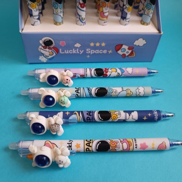 خودکار پاک کن دار فضانورد پیکسل سه بعدی