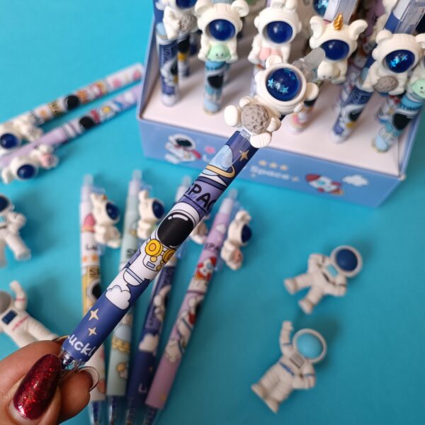 خودکار پاک کن دار فضانورد پیکسل سه بعدی