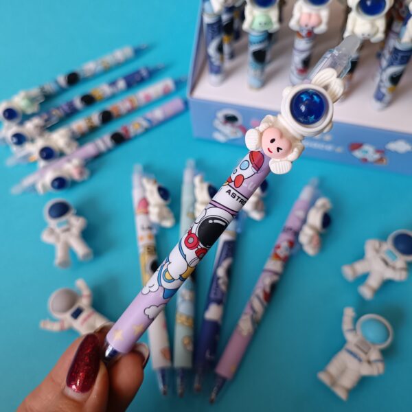 خودکار پاک کن دار فضانورد پیکسل سه بعدی