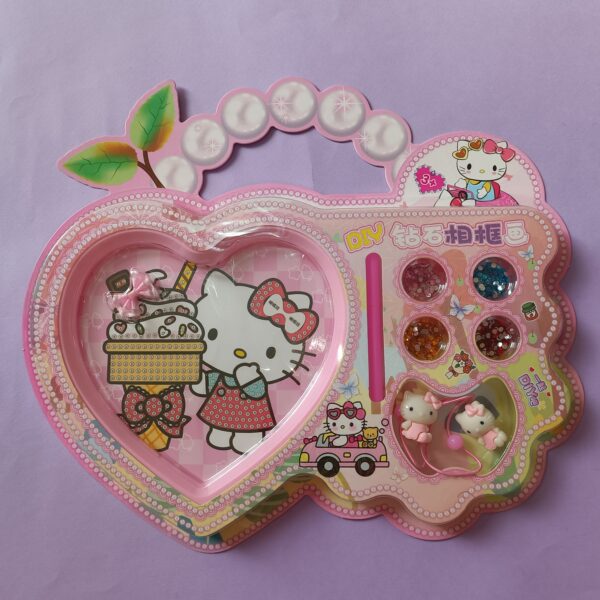 پک هدیه نقاشی الماسی قاب دار و کش مو کرومی و دوستان - تصویر 8