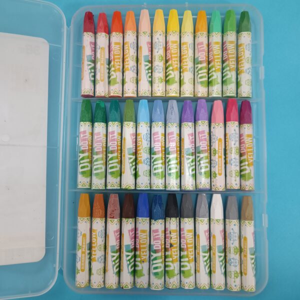 پاستل روغنی 36 عددی مینیون جعبه قفل دار - تصویر 2