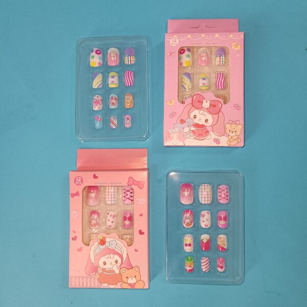 ناخن مصنوعی کرومی و ملودی طرح جدید - تصویر 4