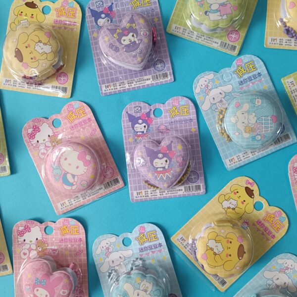 دفترچه ضداسترس نرمالو کرومی و دوستان - تصویر 2